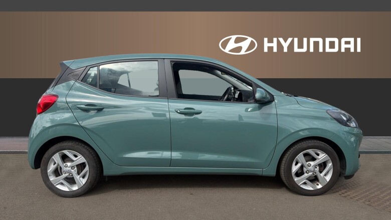 Hyundai i10 1.0 MPi SE Connect 5dr Petrol Hatchback